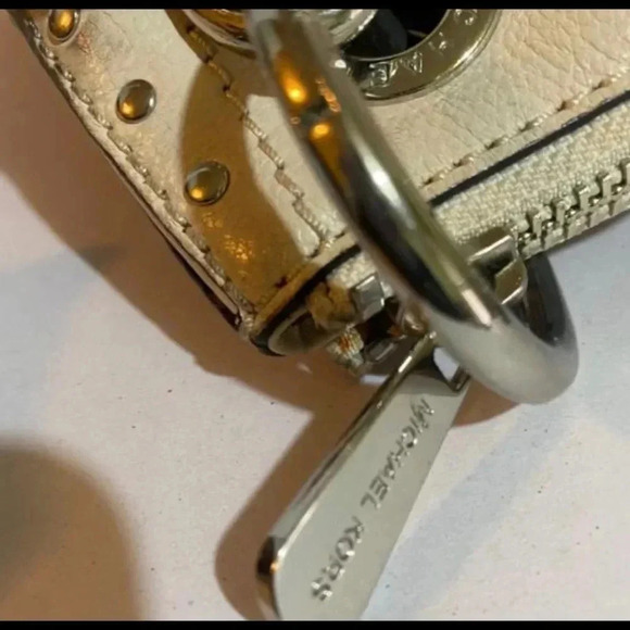 Michael kors white leather satchel handbag - Picture 5 of 11